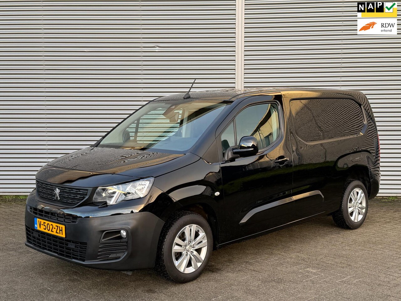 Peugeot Partner - 1.6 BlueHDI L2 100 Airco/ Cruise/ 2x PDC/ Camera/ 3zits/ Euro 6/ - AutoWereld.nl