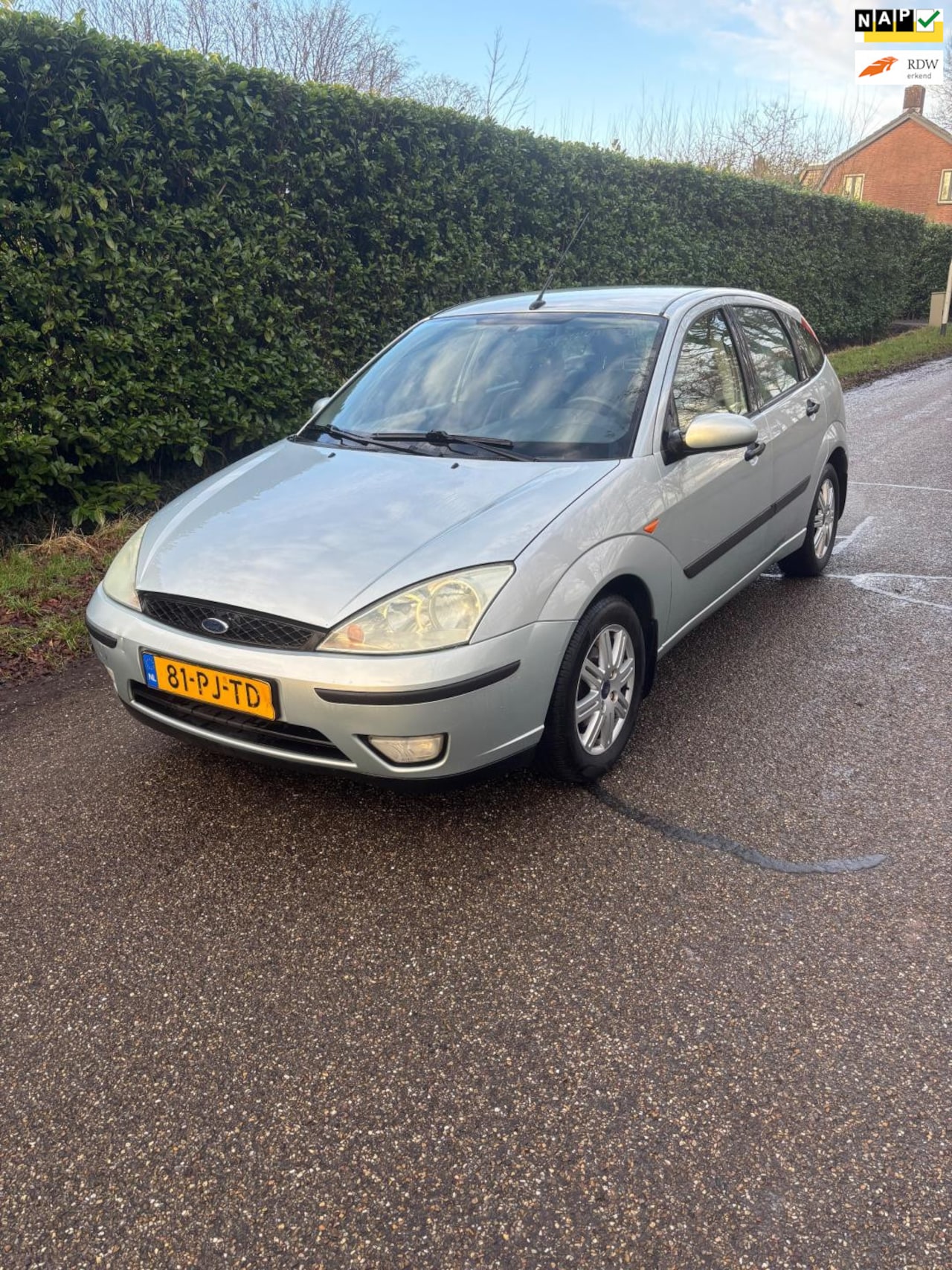 Ford Focus - 1.6-16V Futura leder interieur apk tot 2026 - AutoWereld.nl