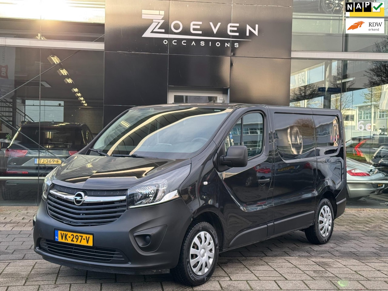 Opel Vivaro - 1.6 CDTI L1H1 Sport EcoFlex 1.6 CDTI L1H1 Sport EcoFlex - AutoWereld.nl