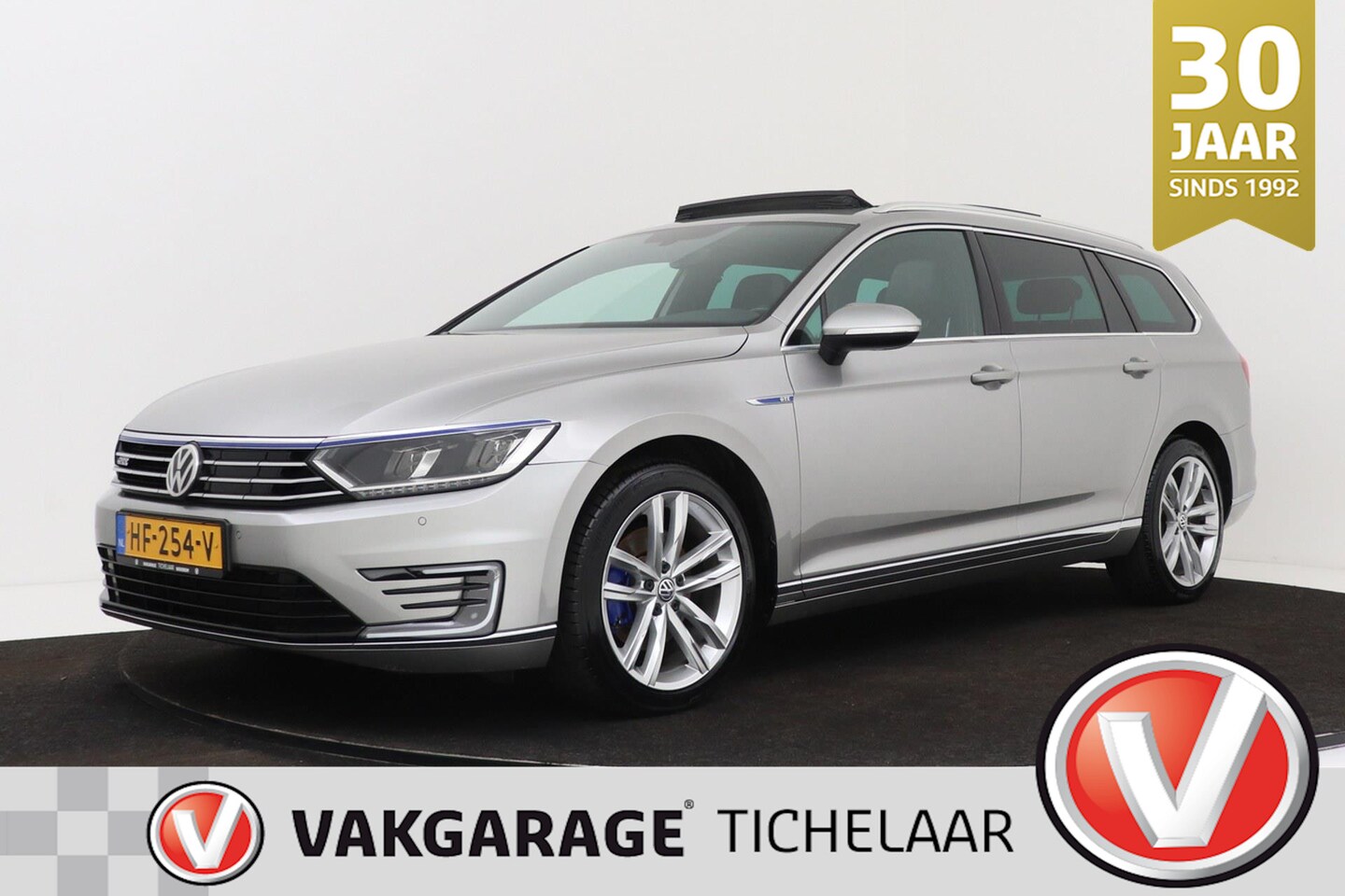 Volkswagen Passat Variant - 1.4 TSI GTE Highline | Panoramadak | Org NL | Volledig Ond. | Camera | CarPlay | Adap. Cru - AutoWereld.nl