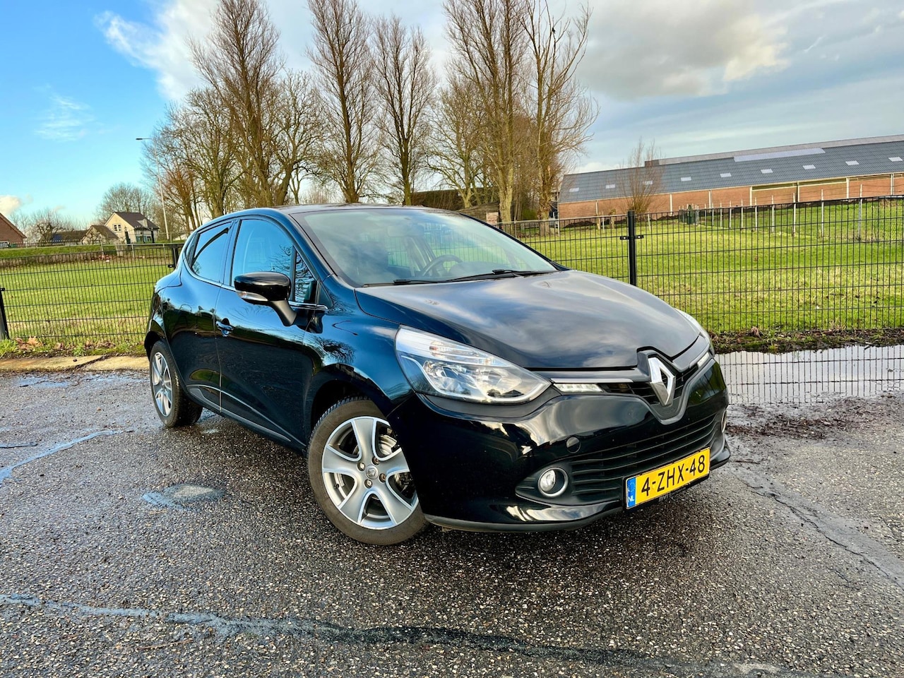 Renault Clio - 0.9 TCe ECO Night&Day / 90pk / Navigatie / - AutoWereld.nl