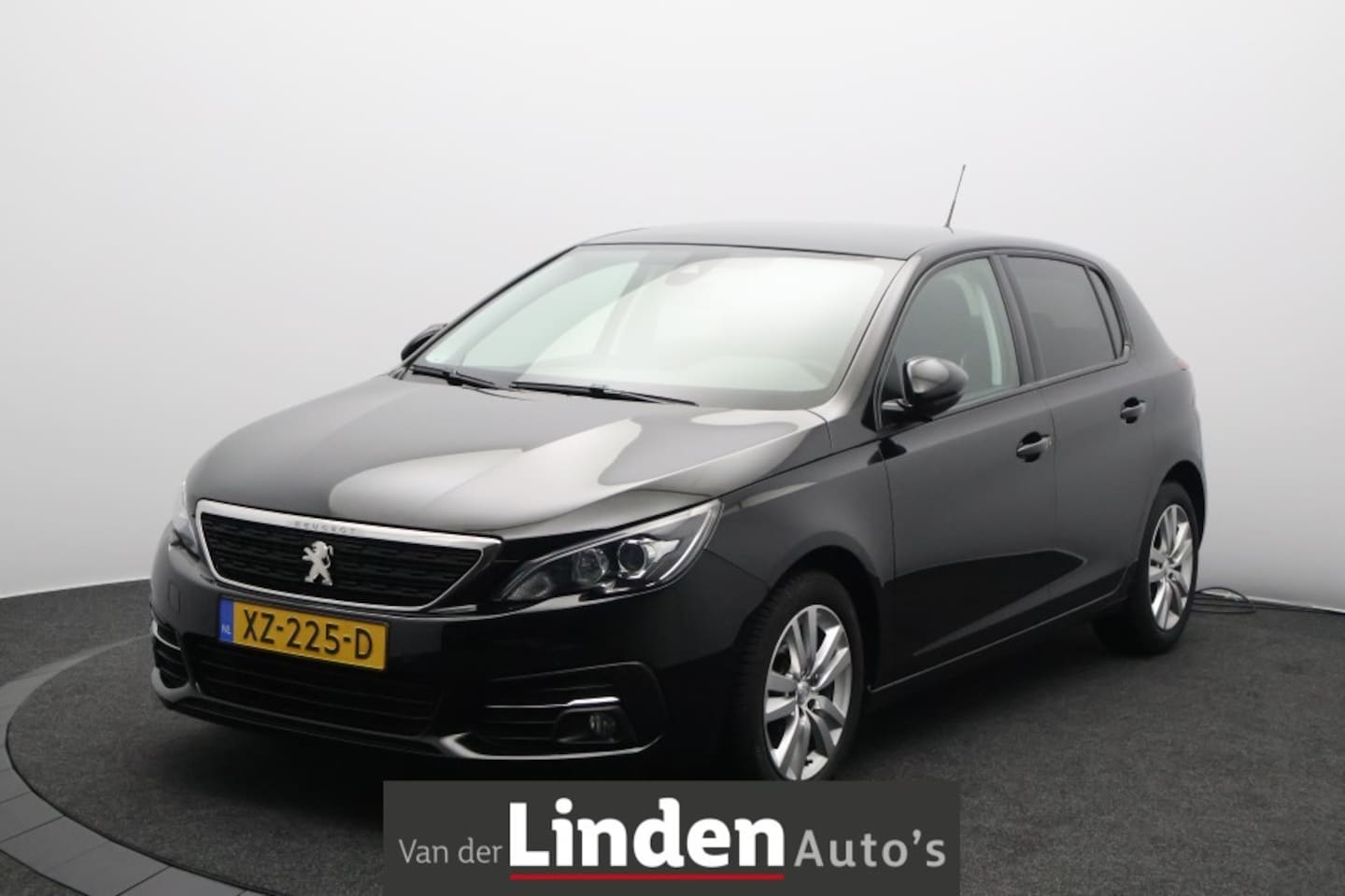 Peugeot 308 - 1.2 Blue Lease Executive | Panorama Navi | Lichtmetalen velgen | All Season banden - AutoWereld.nl