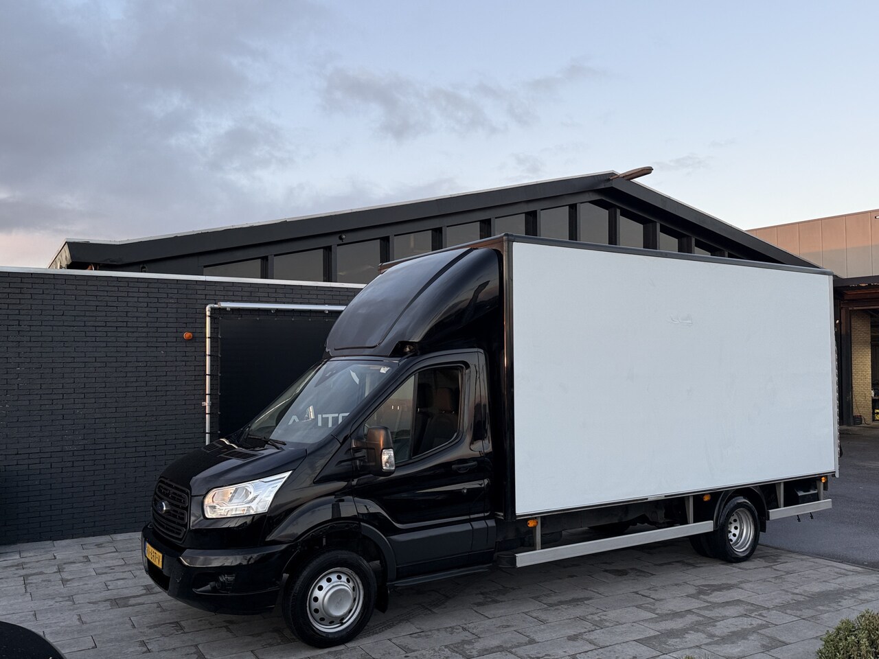 Ford Transit - 350 2.2 TDCI L5H1 Ambiente bakwagen*meubelbak - AutoWereld.nl