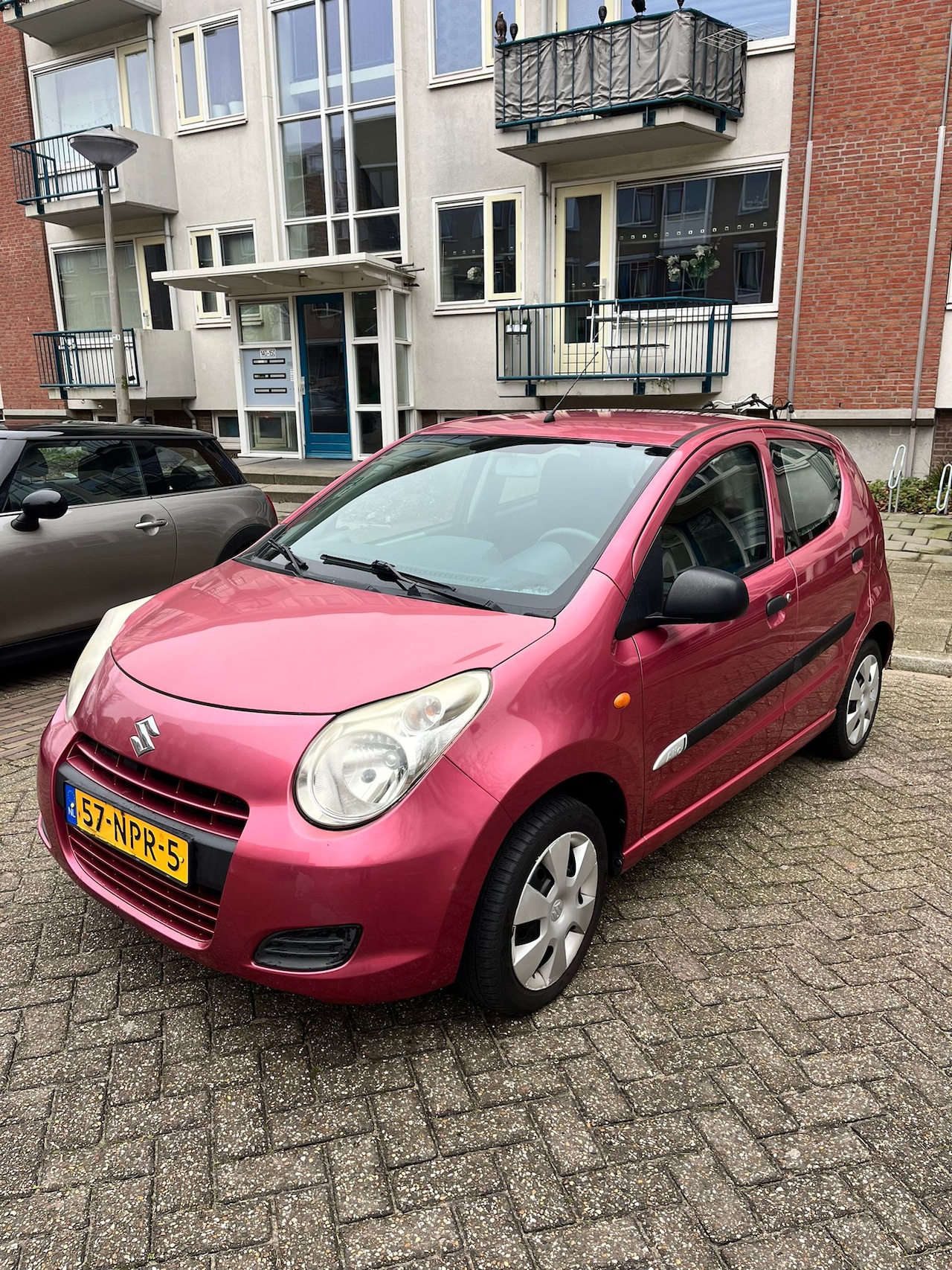 Suzuki Alto - 1.0 Comfort Plus Leuke starters auto in goede staat. - AutoWereld.nl