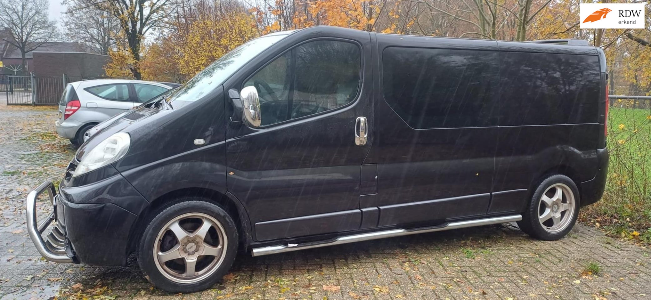 Nissan Primastar - 145.29 2.5 dCi 350L DC 145.29 2.5 dCi 350L DC - AutoWereld.nl