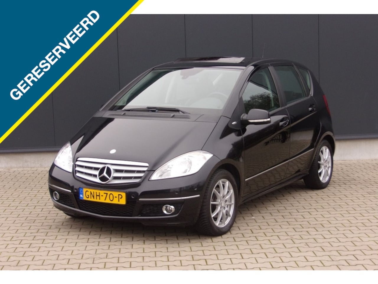 Mercedes-Benz A-klasse - 180 Avantgarde Automaat | PDC | Half leer | Cruise-controle - AutoWereld.nl