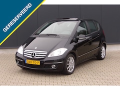 Mercedes-Benz A-klasse - 180 Avantgarde Automaat | PDC | Half leer | Cruise-controle