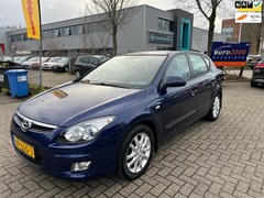 Hyundai i30 - 1.4i Blue Dynamic - AIRCO - NIEUWE APK - NAP