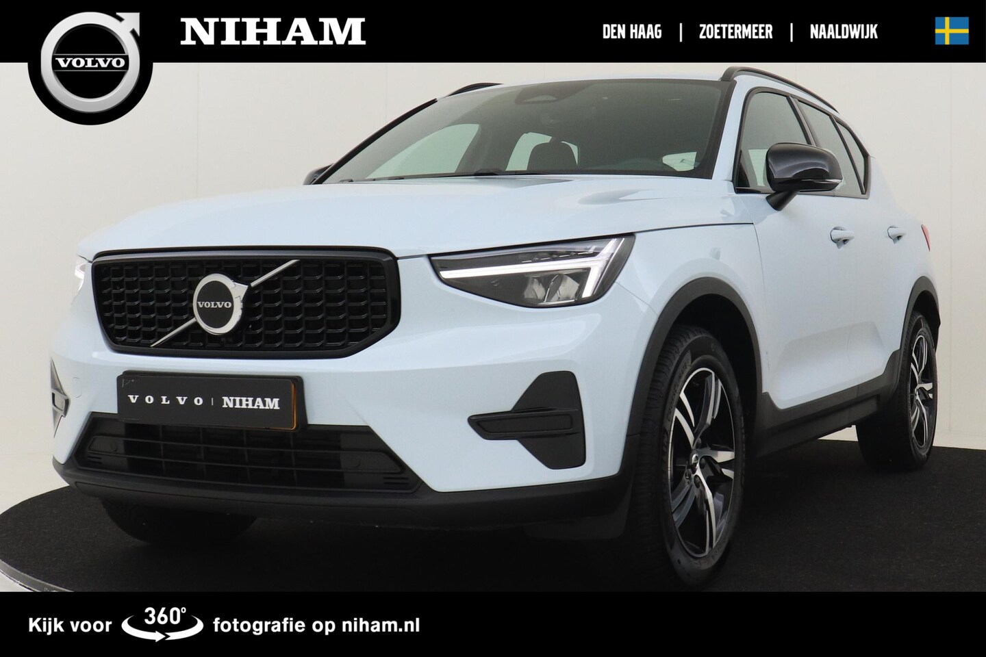 Volvo XC40 - B4 (M-HYBRID) PLUS DARK -CAMERA|ADAP.CRUISE|VERW.VOORRUIT|TREKHAAK - AutoWereld.nl