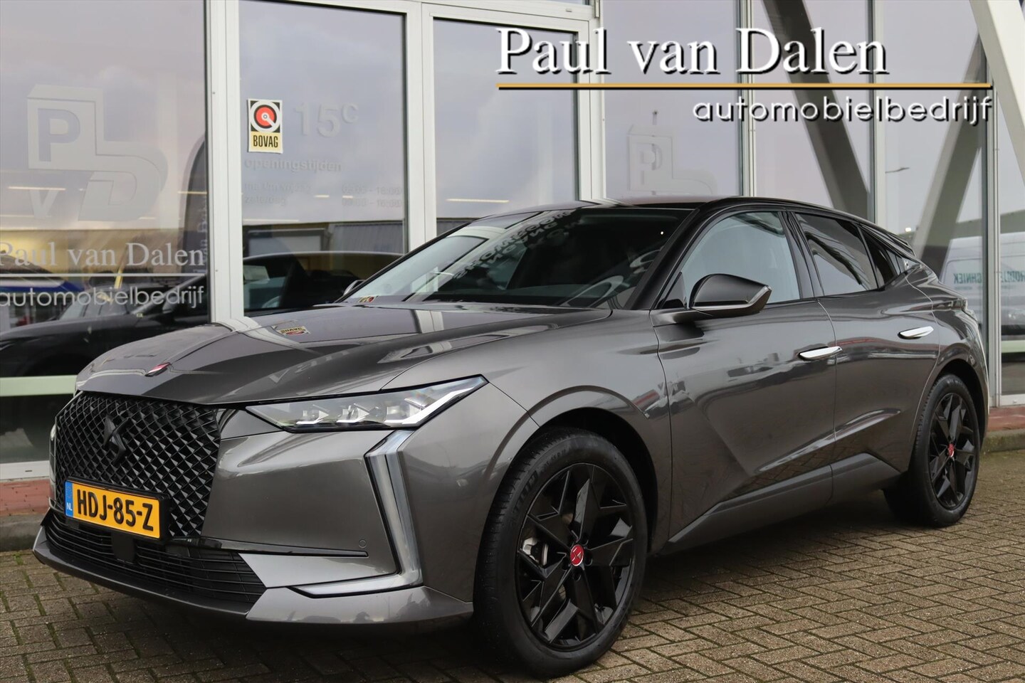 DS 4 - 1.2T 130PK AUTOMAAT PERFORMANCE LINE+ Navi | Smart Touch | Camera | 19 Inch Lm | Matrix Le - AutoWereld.nl