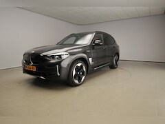 BMW iX3 - High Executive | LED | Leder | HUD | Trekhaak | Schuifdak | Sportstoelen | Stoelverwarming