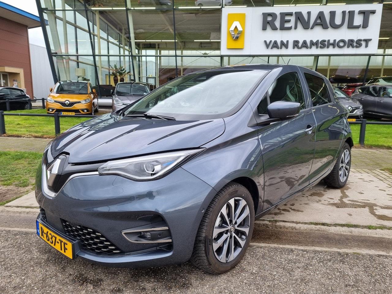 Renault Zoe - E-Tech Electric R135 Intens 50 kWh (KoopBatterij) CCS-SNELLADER! / incl. BTW / excl. Overh - AutoWereld.nl