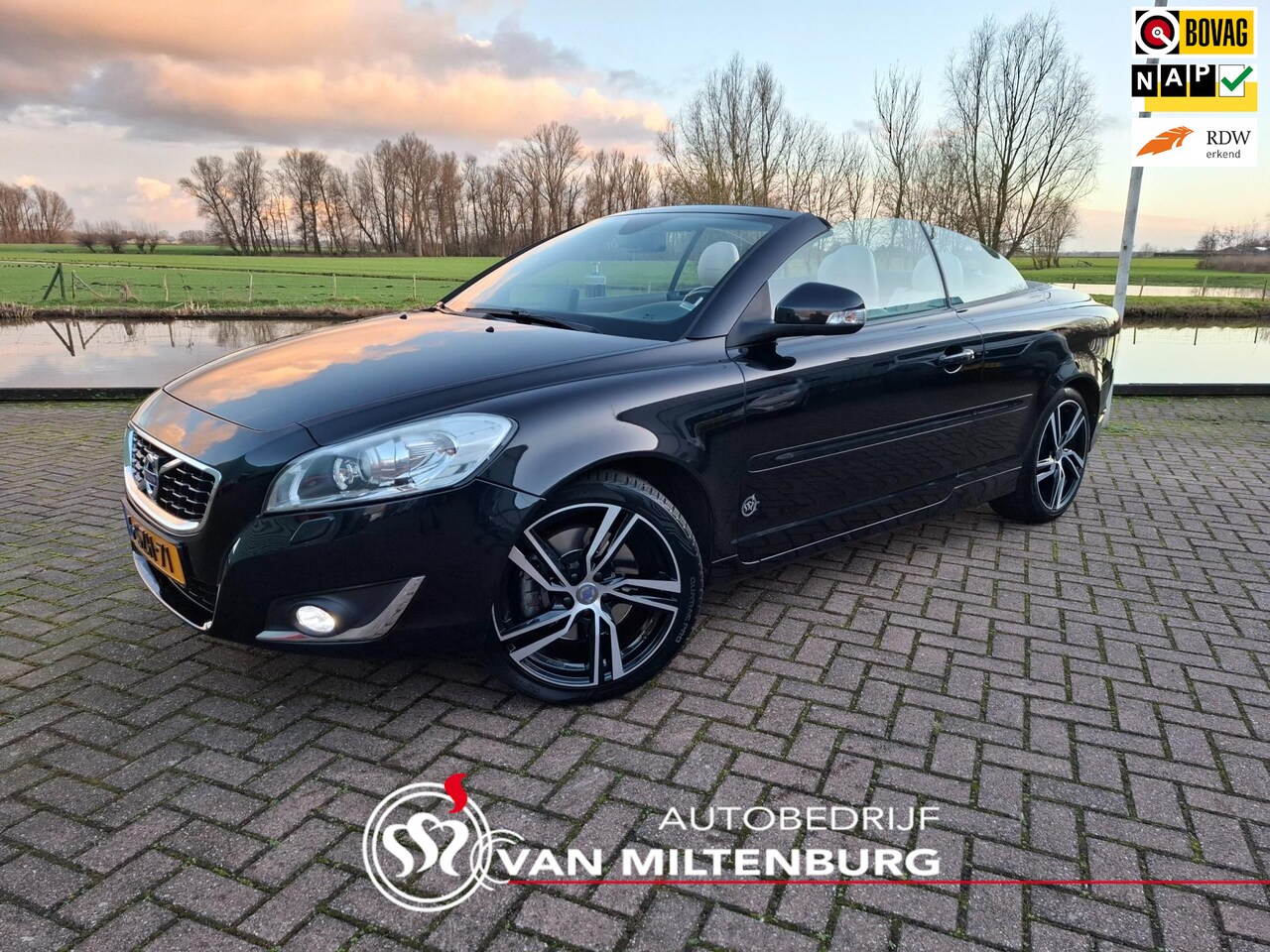 Volvo C70 Convertible - 2.5 T5 Tourer Inscription Beige Leder Dealer auto - AutoWereld.nl