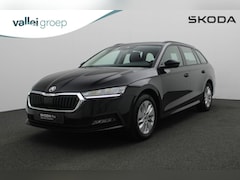 Skoda Octavia Combi - 1.0 TSI 110PK Ambition | Trekhaak | Navi | Parkeersensoren voor/achter | Apple Carplay / A