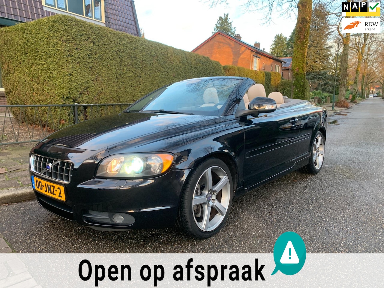 Volvo C70 Convertible - 2.4 170PK Aut Momentum leder navig keyless memory xenon - AutoWereld.nl