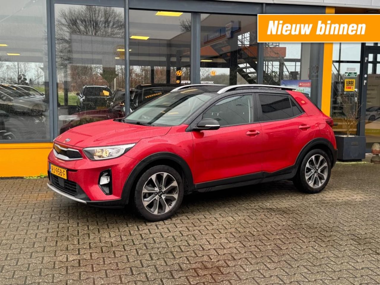 Kia Stonic - 1.0 T-GDI DynamicLine - navi - camera - keyless - AutoWereld.nl