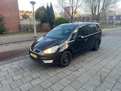 Ford Galaxy - 2.0-16V Ghia 7 Zitplaatsen