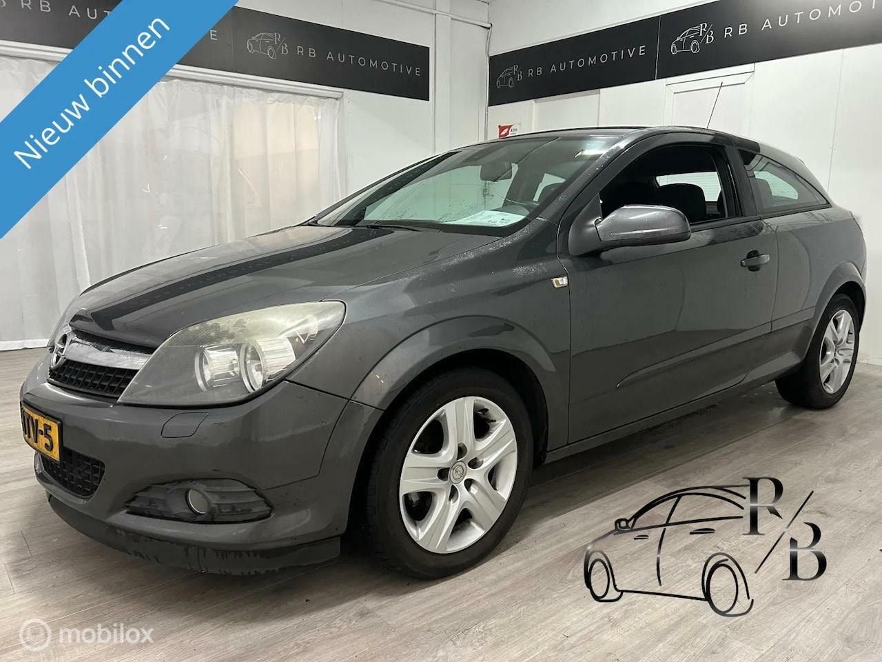 Opel Astra GTC - 1.6 Business 1.6 Business - AutoWereld.nl