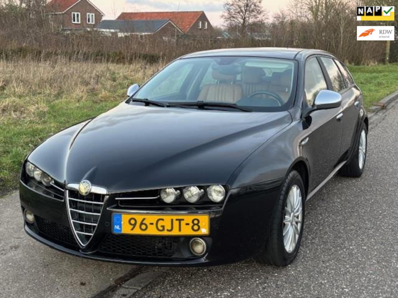 Alfa Romeo 159 Sportwagon - 1.8 mpi Distinctive ECC Audio/CD Leder Electric pakket ABS LMV 16" Cruisecontrol Dealerond - AutoWereld.nl