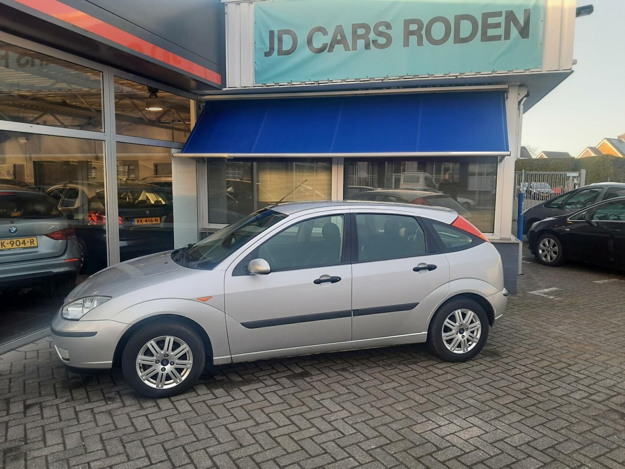 Ford Focus - 1.6-16V Luxe! Leer! Apk! Lage kmstand! - AutoWereld.nl