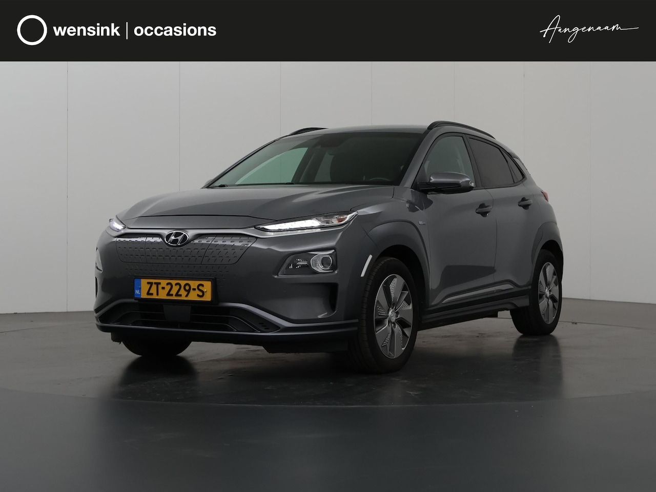 Hyundai Kona Electric - EV Premium 64 kWh | Trekhaak | Navigatie | Parkeercamera | Climate Control | Stoelkoeling& - AutoWereld.nl