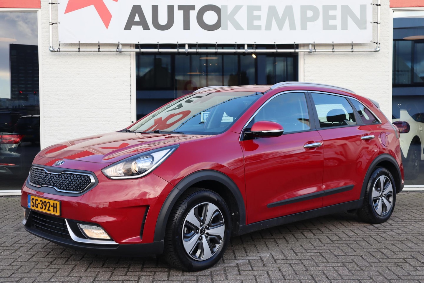 Kia Niro - 1.6 GDi Hybrid DYNAMIC-LINE APPLE-CARPLAY|CAMERA|CLIMA|CRUISE - AutoWereld.nl