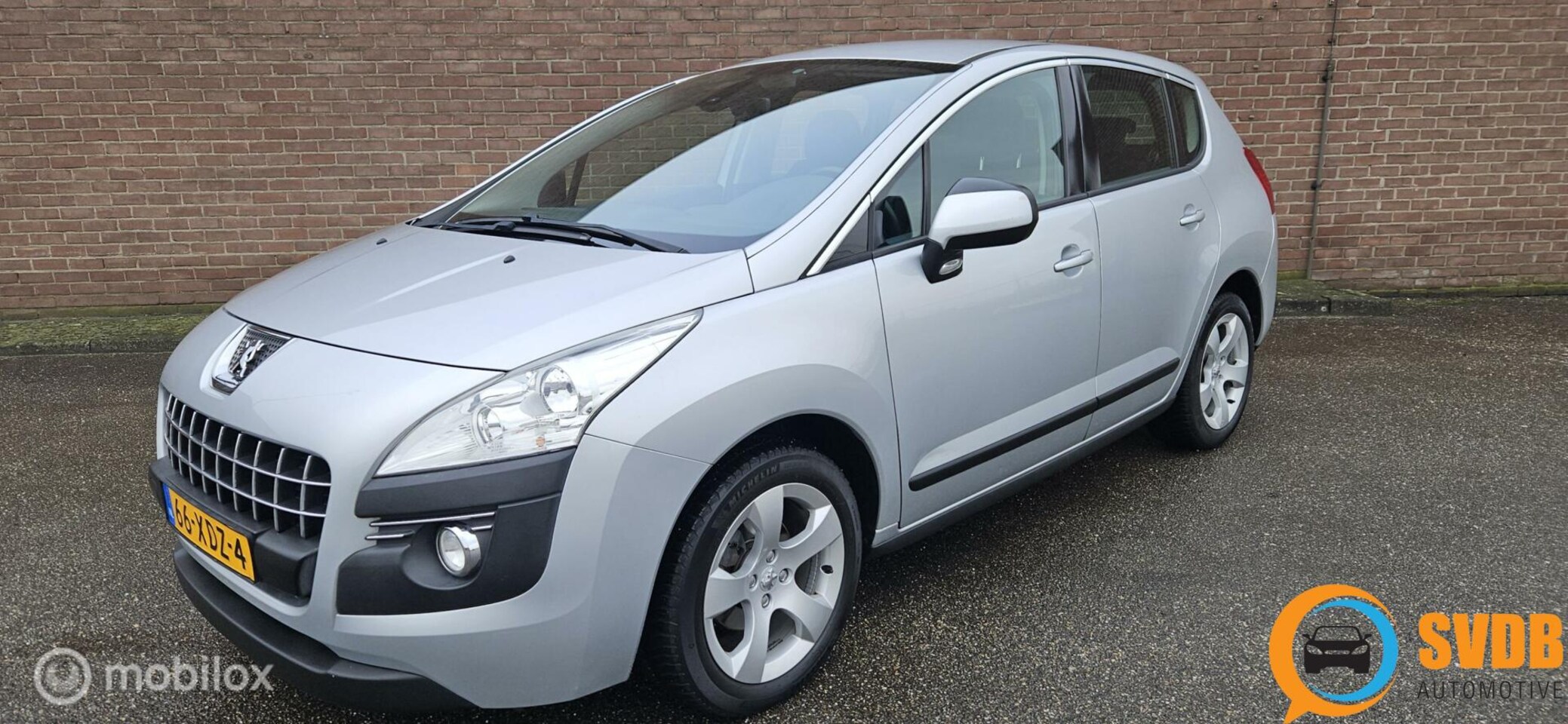 Peugeot 3008 - 1.6 VTi ST navi/clima/lm-velgen/trekhaak/etc - AutoWereld.nl