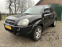 Hyundai Tucson - 2.0i Dynamic AIRCO/NIEUWE APK/TREKHAAK