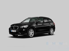 BMW X1 - SDrive18i Panodak/Navi/Stoelverw/Sportstoelen/HarmanKardon