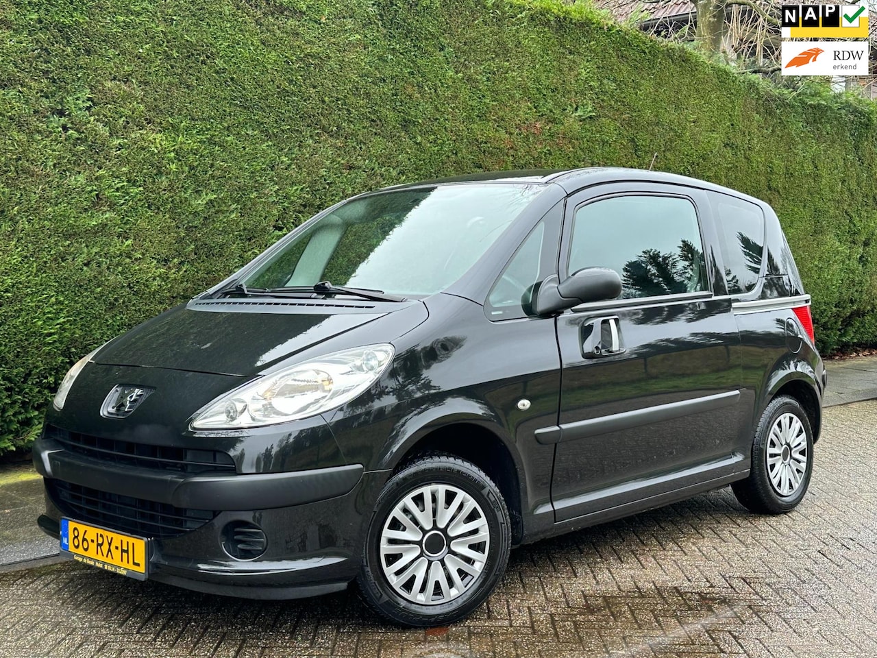 Peugeot 1007 - 1.4 Urban /INRUILKOOPJE/LAGEKM/RIJDTGOED/ - AutoWereld.nl