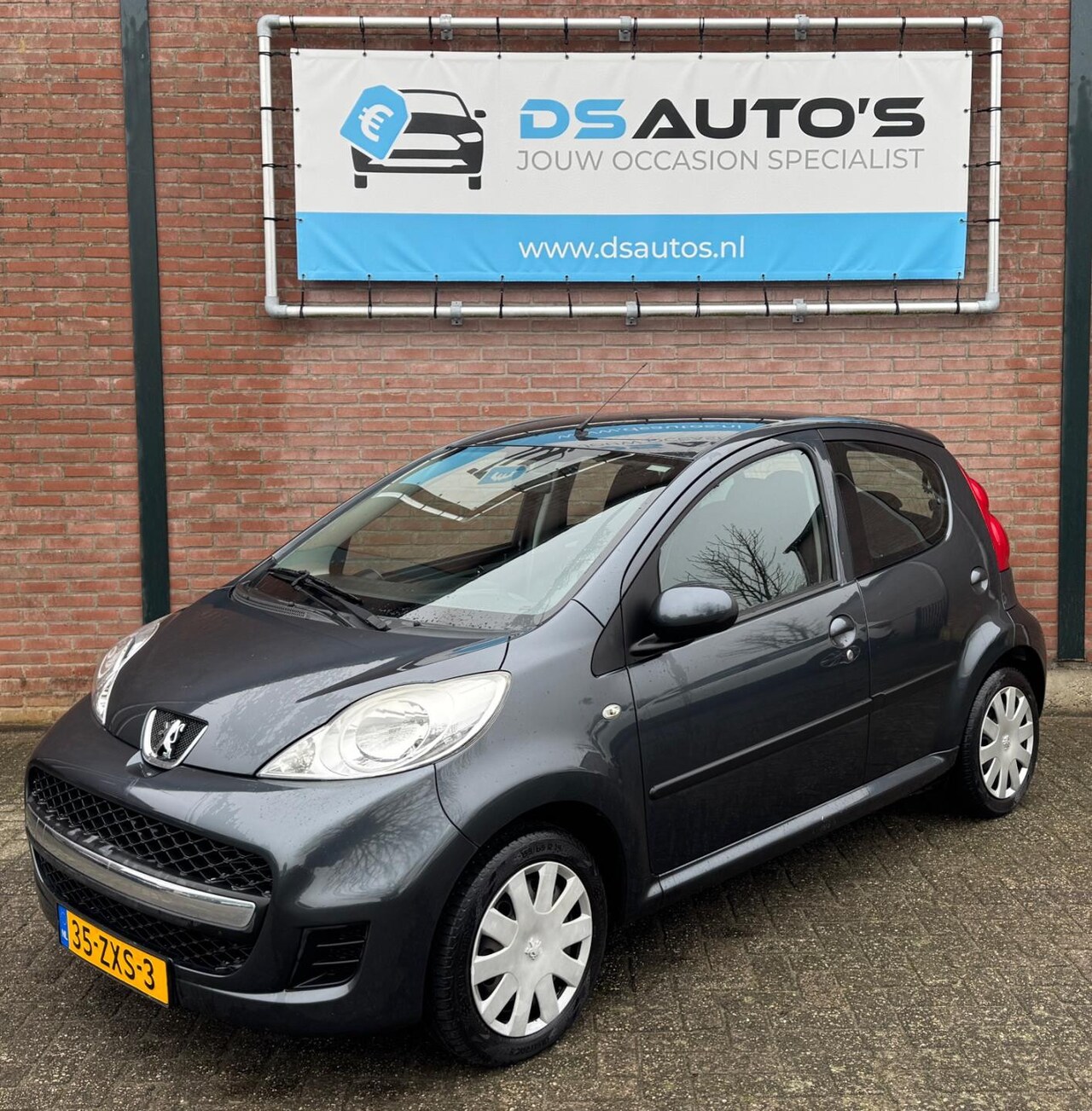 Peugeot 107 - 1.0-12V XR Airco - AutoWereld.nl