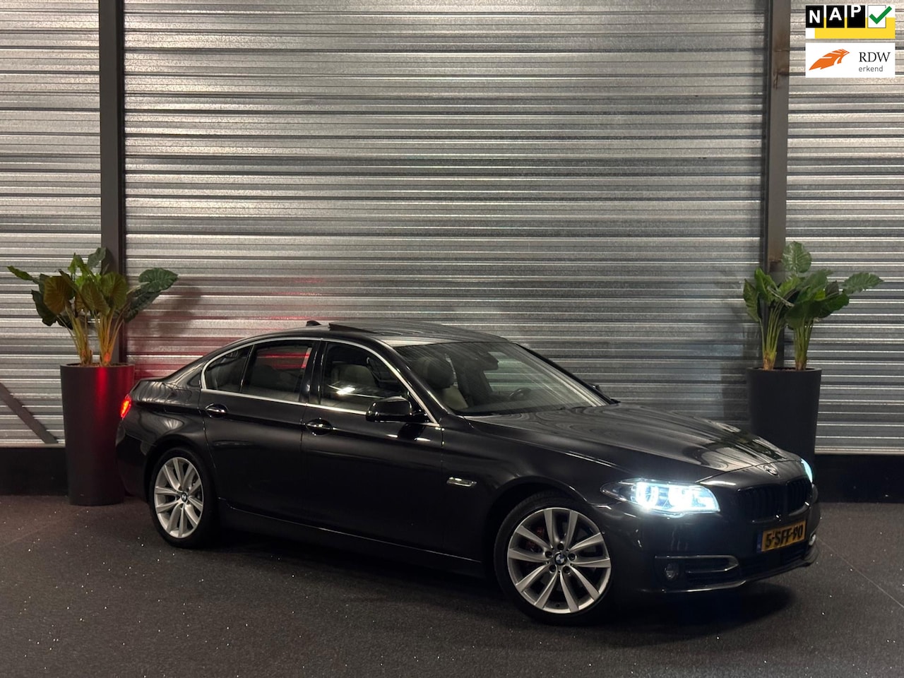 BMW 5-serie - 528i Virtual | LED | Softclose | HUD | Schuifdak | ACC | FULL OPTION! - AutoWereld.nl