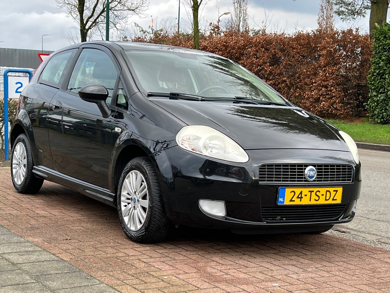 Fiat Grande Punto - 1.4 Dynamic * Nette auto|Nwe APK 2026 - AutoWereld.nl