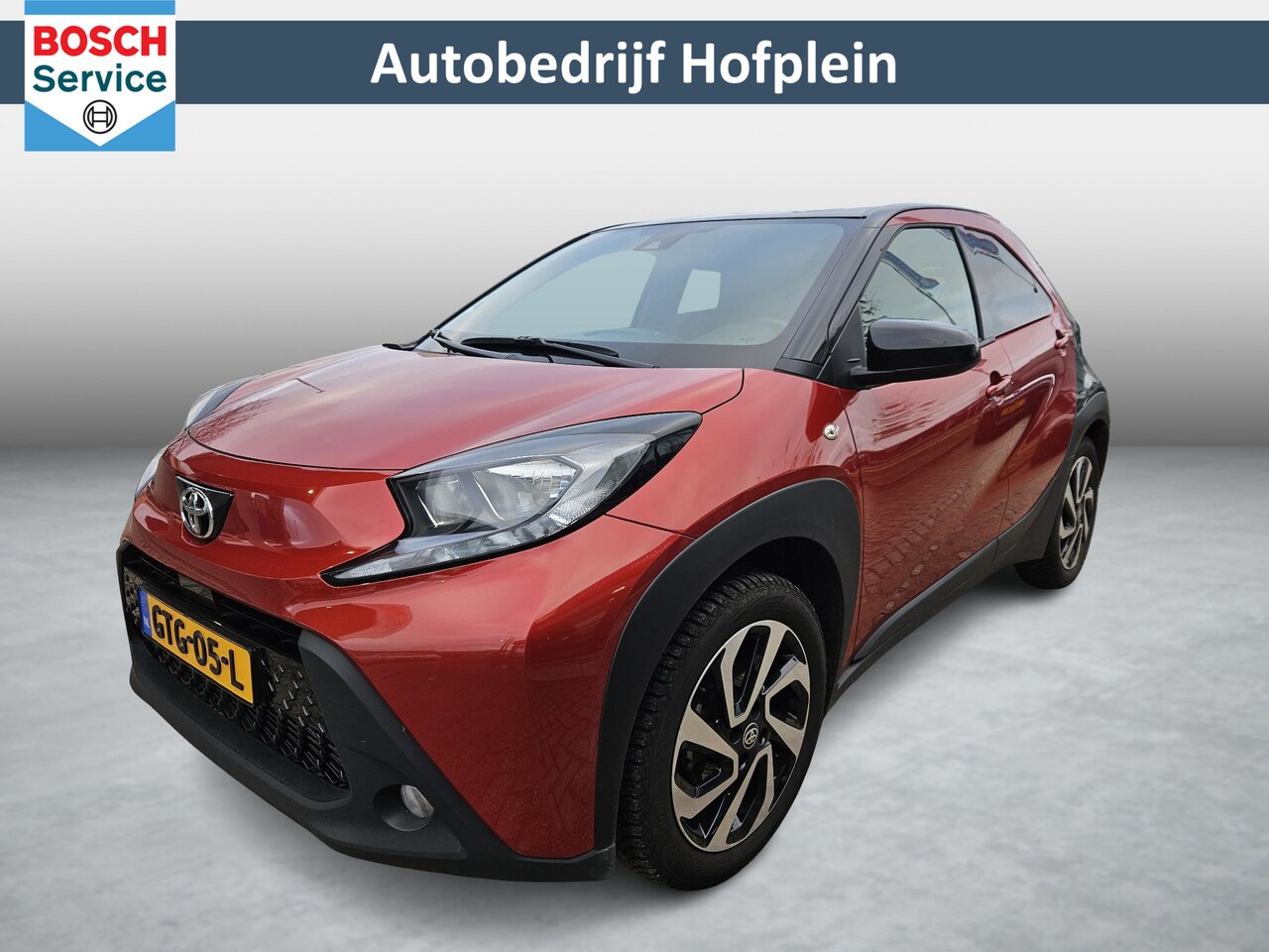 Toyota Aygo X - 1.0 VVT-i MT Pulse Navigatie By App | Car play | Camera | Stoelverwarming | Cruise control - AutoWereld.nl