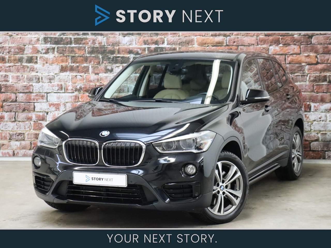 BMW X1 - xDrive20i High Executive Sport Line Automaat / AWD / Comfort Access / Head-up Display / Le - AutoWereld.nl