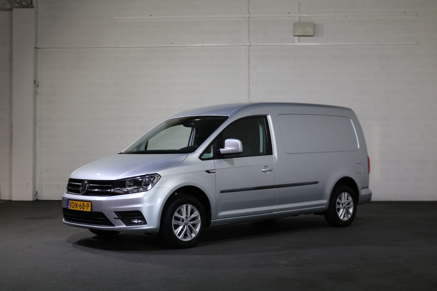 Volkswagen Caddy Maxi - 2.0 TDI Airco Trekhaak Inrichting - AutoWereld.nl