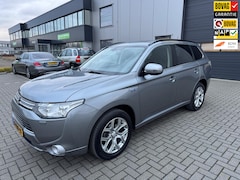 Mitsubishi Outlander - 2.0 PHEV Instyle