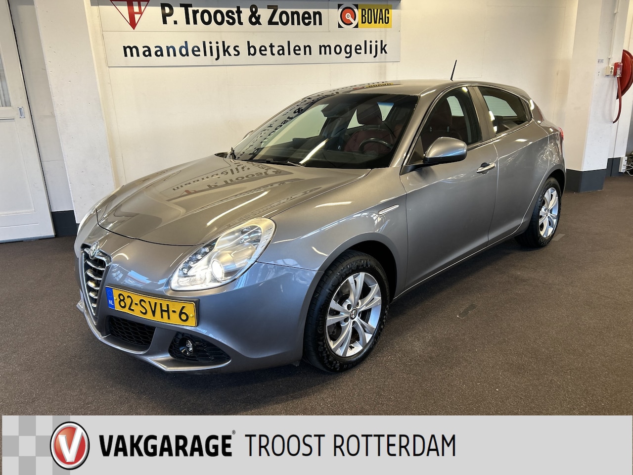 Alfa Romeo Giulietta - 1.4 T Distinctive | Automaat | Navigatie | Cruise control | Climate control | Parkeersenso - AutoWereld.nl