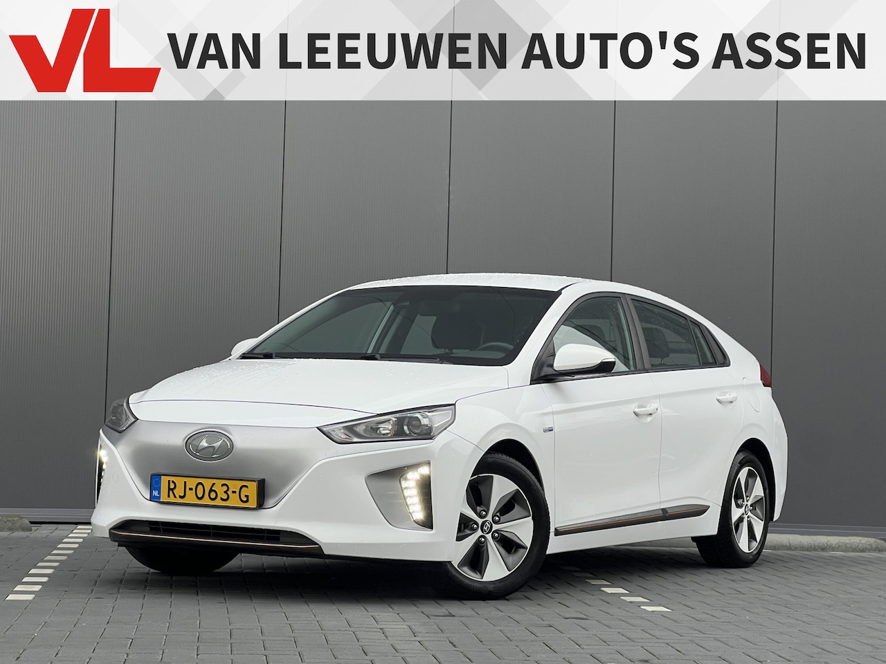 Hyundai IONIQ - Comfort EV | Nieuw binnen! | Navigatie | APK 22-02-2026 | NAP! - AutoWereld.nl