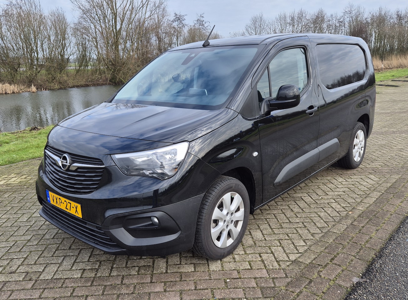 Opel Combo - 1.5D L2H1 Selection Lengte 2 met extra lange cabine. Diesel. Navigatie. LM velgen - AutoWereld.nl