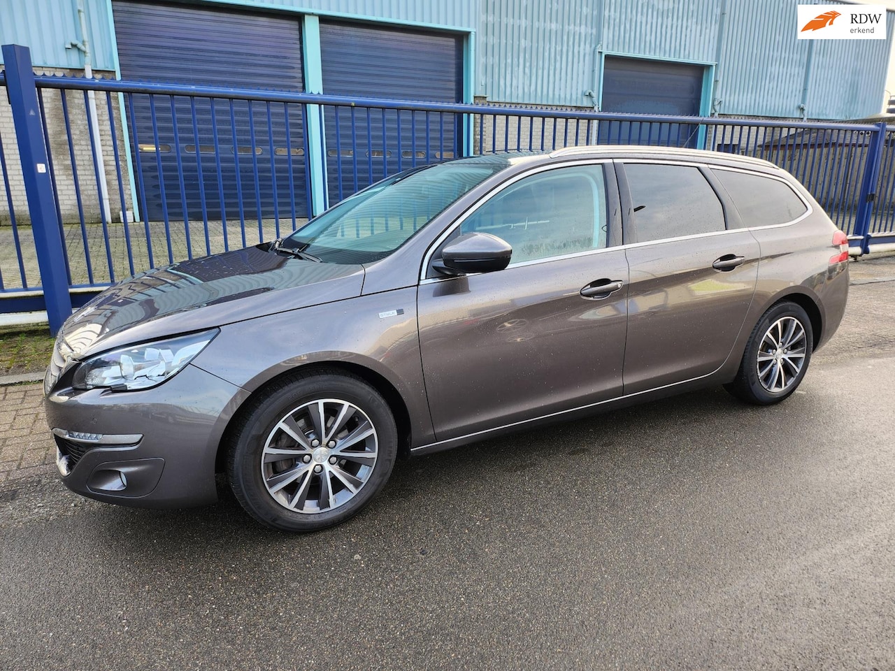 Peugeot 308 SW - 1.2 PureTech Style *135.957 KM*CLIMA*NAVI*PANO - AutoWereld.nl