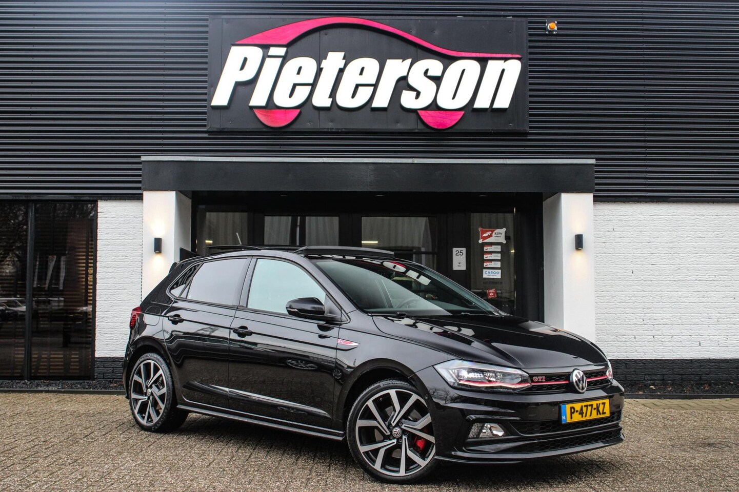 Volkswagen Polo - 2.0 TSI GTI PANO VIRTUAL CAMERA ACC XENON - AutoWereld.nl