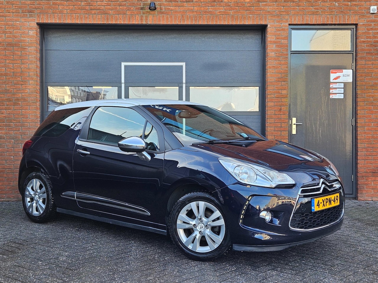 Citroën DS3 - 1.2 PureTech So Chic HiFi Navi Cruise 16" - AutoWereld.nl