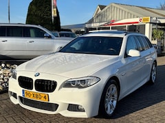 BMW 5-serie Touring - 525D 2012 6-Cilinder Wit M-pakket Pano