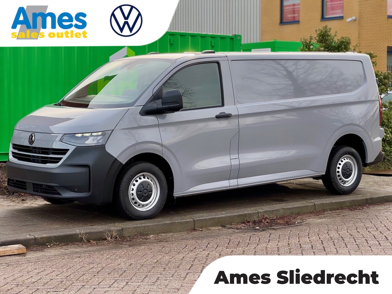 Volkswagen Transporter - 2.0 TDI L2H1 30 Life | Bijrijdersbank | Climate Control | Achteruitrijcamera - AutoWereld.nl