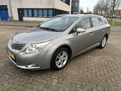 Toyota Avensis Wagon - 1.8 VVTi Dynamic NAVI CRUISE TRHK NAP