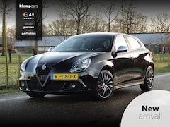 Alfa Romeo Giulietta - 1.7 TBi Quadrifoglio Verde | Xenon | Nieuwstaat | Cruise | Unieke kmstand