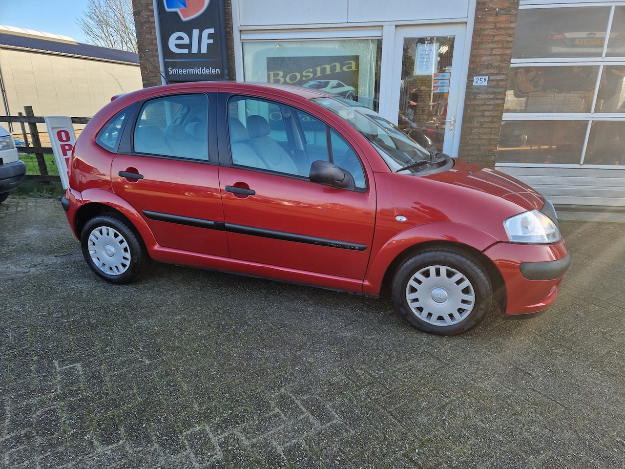 Citroën C3 - 1.1i "First Edition " 5 deurs - Stuurbekrachtiging - Apk 30-01-2024 - AutoWereld.nl