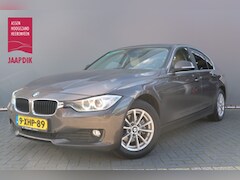 BMW 3-serie - BWJ 2014 316i 136 PK Executive AUTOMAAT BI-XENON / V+A PD / CHROOM / PRIVACY.GLASS / LEER