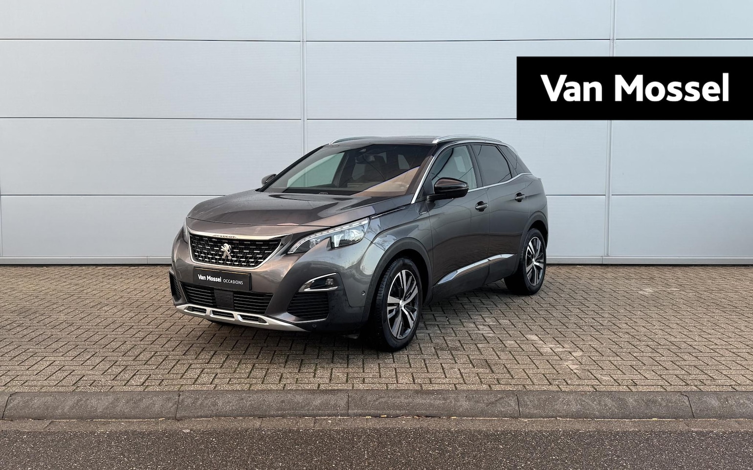 Peugeot 3008 - 1.2 PureTech Crossway Panoramadak | Navigatie |Climate control | Zeer compleet! - AutoWereld.nl